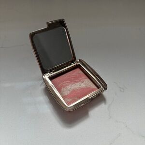 Hourglass Ambient Lighting Blush in Dim Infusion